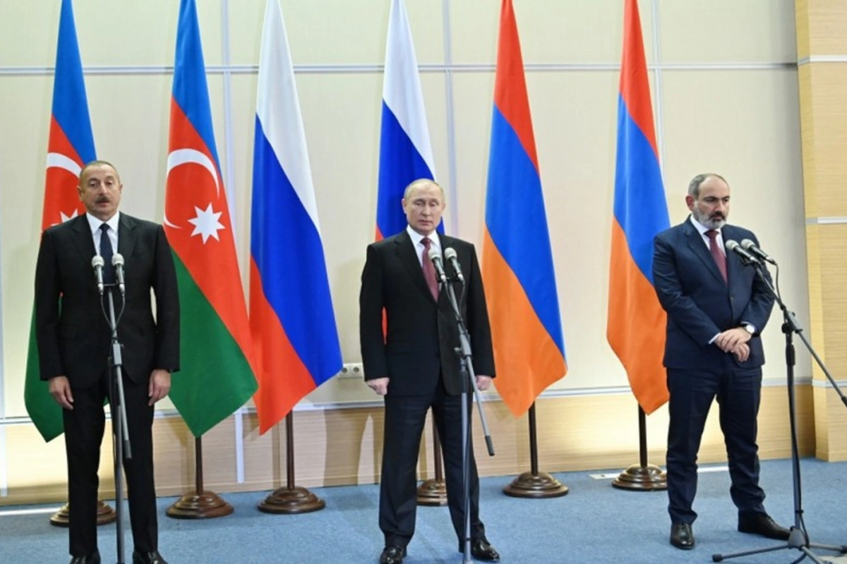 Putin sülh rəmzini İlham Əliyev və Nikol Paşinyana hədiyyə etdi Putin sülh rəmzini İlham Əliyev və Nikol Paşinyana hədiyyə etdi