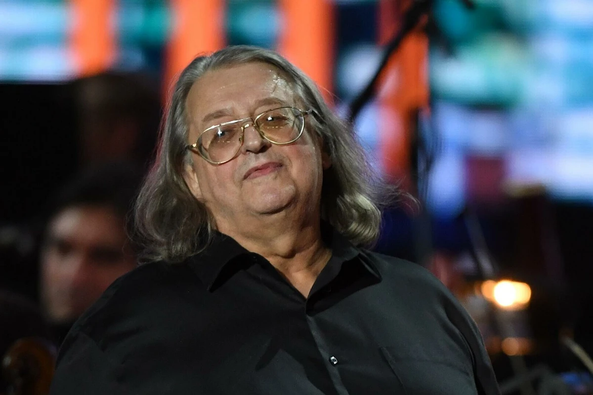 Умер Александр Градский Умер Александр Градский