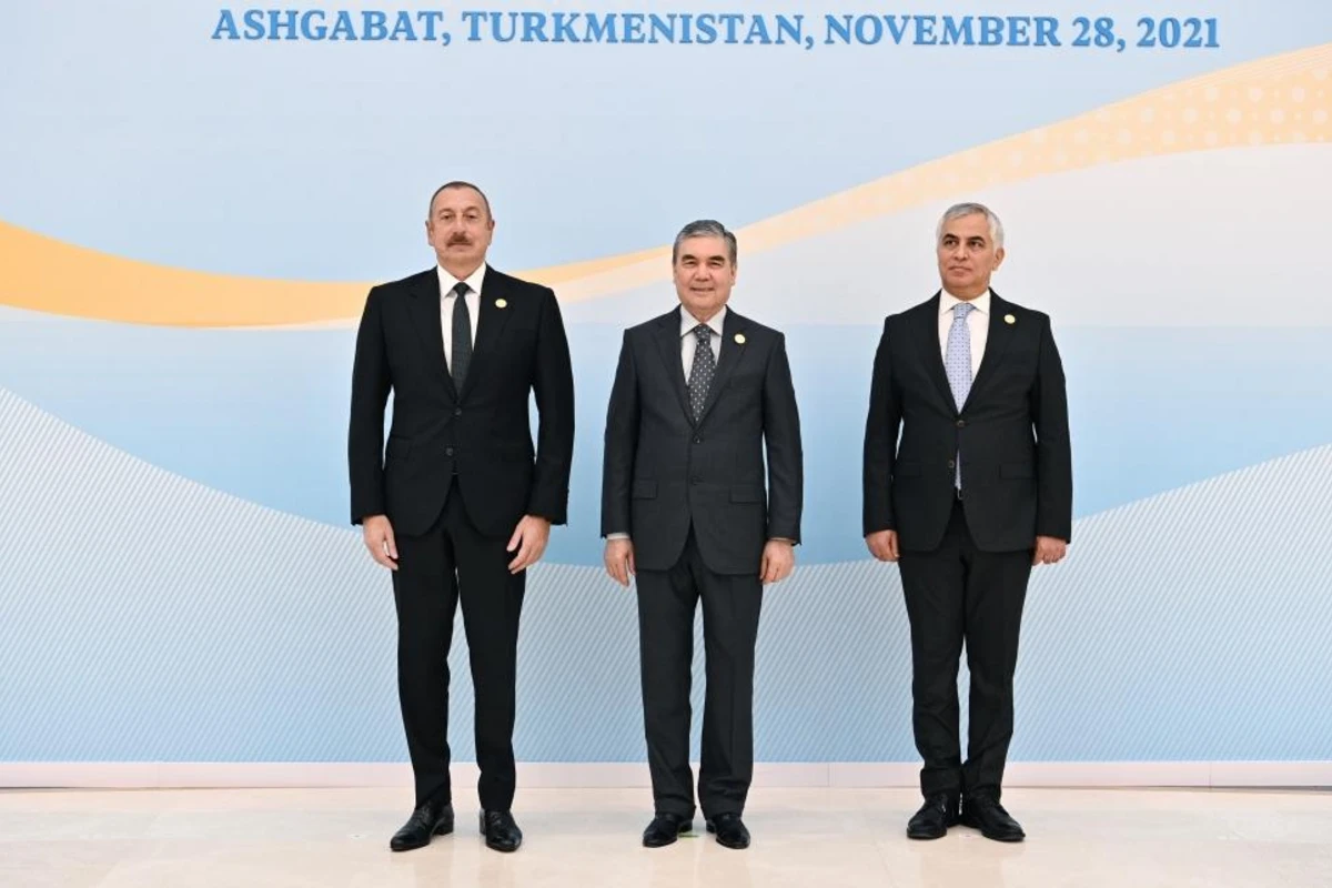 Prezident İlham Əliyev Aşqabadda İƏT-in XV Zirvə toplantısında iştirak edir - FOTO - YENİLƏNİB