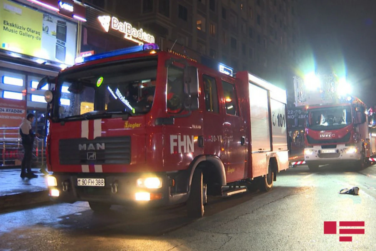 Bakıda məşhur mağazada yanğın baş verib - FOTO/VİDEO