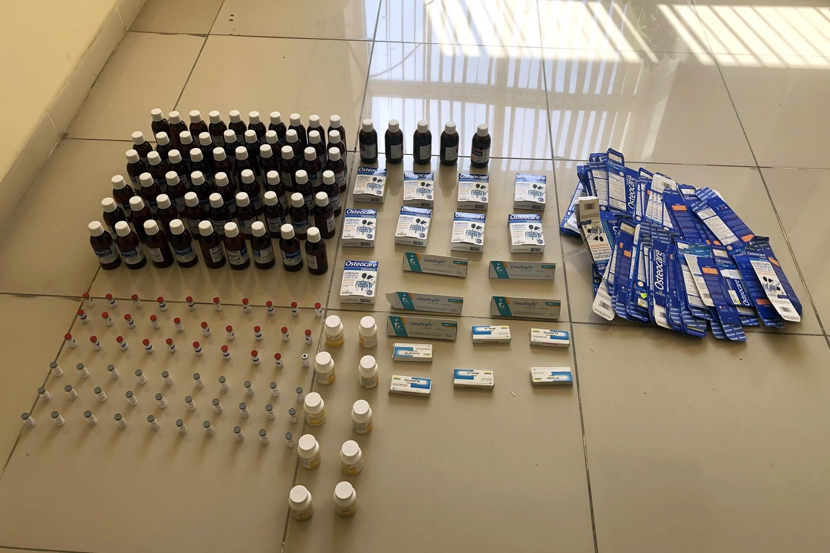 Xurma adı ilə qanunsuz olaraq dərman daşıyan avtomobil saxlanılıb