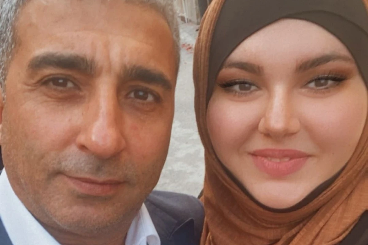 Əməkdar artist qızı ilə - FOTO