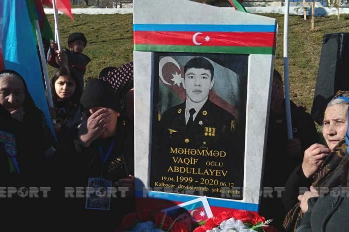 Daşkəsəndə Vətən müharibəsi şəhidinin adına inşa edilən bulağın açılışı oldu - FOTO Daşkəsəndə Vətən müharibəsi şəhidinin adına inşa edilən bulağın açılışı oldu - FOTO