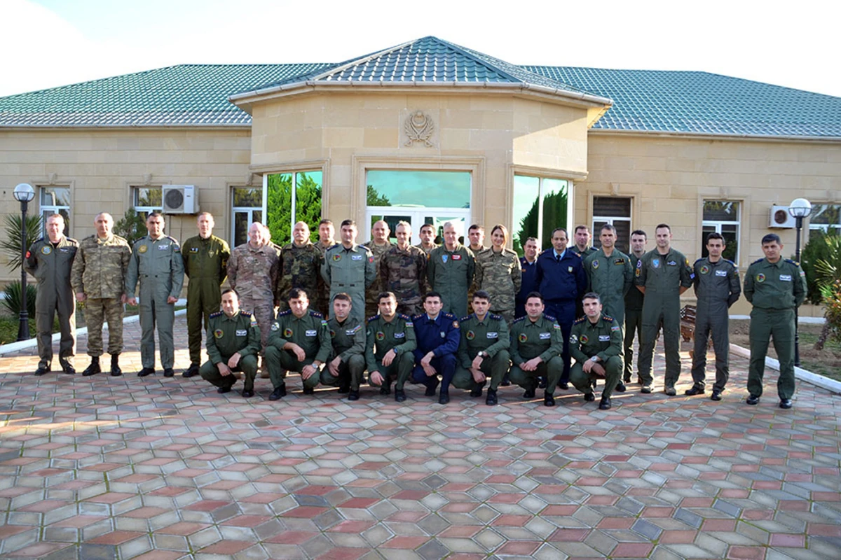 NATO-nun mobil təlim qrupu tərəfindən kurs keçirilir - FOTO