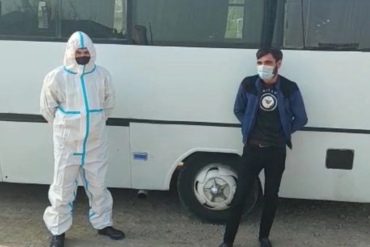 Polis koronavirusa yoluxan  sürücünü avtobus idarə edərkən saxladı