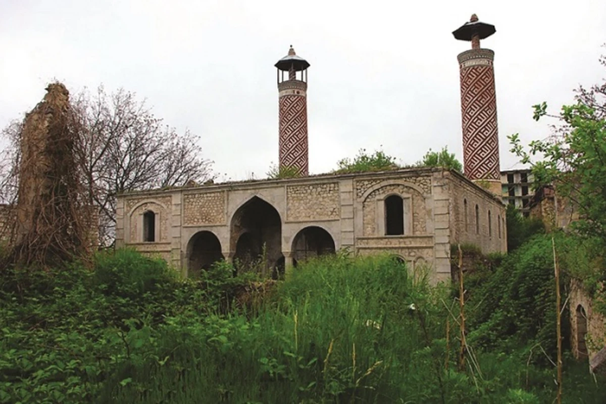 Azad edilən ərazilərdə abidələrin bərpasına cəlb olunan ölkələrin adları AÇIQLANDI