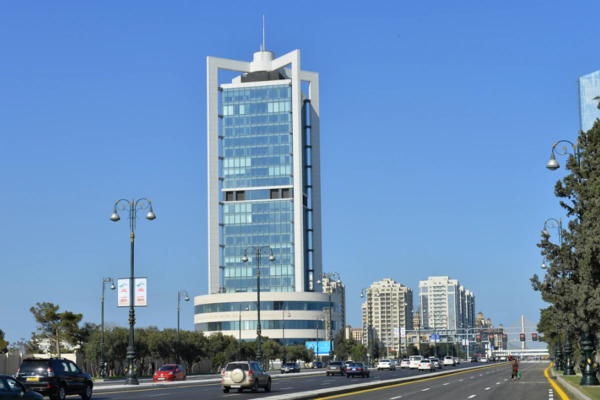 Neft Fondunun gələn il üçün büdcə layihəsi Prezidentə təqdim edildi - FOTO