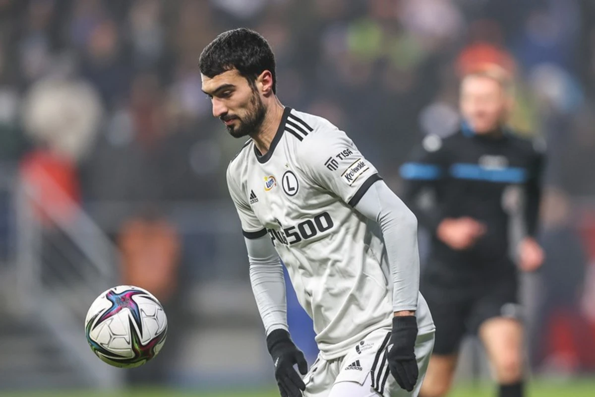 Mahir Emreli Legiyada məşqə çıxmadı