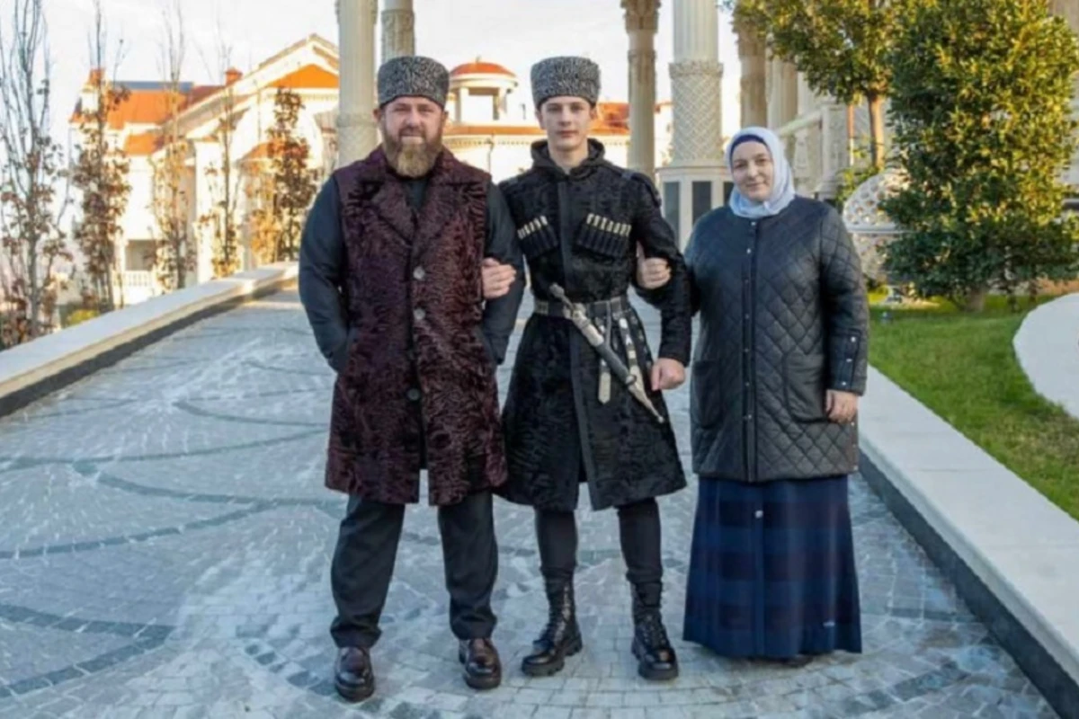 Кадыров показал обряд посвящения своего сына в мужчины - ФОТО
