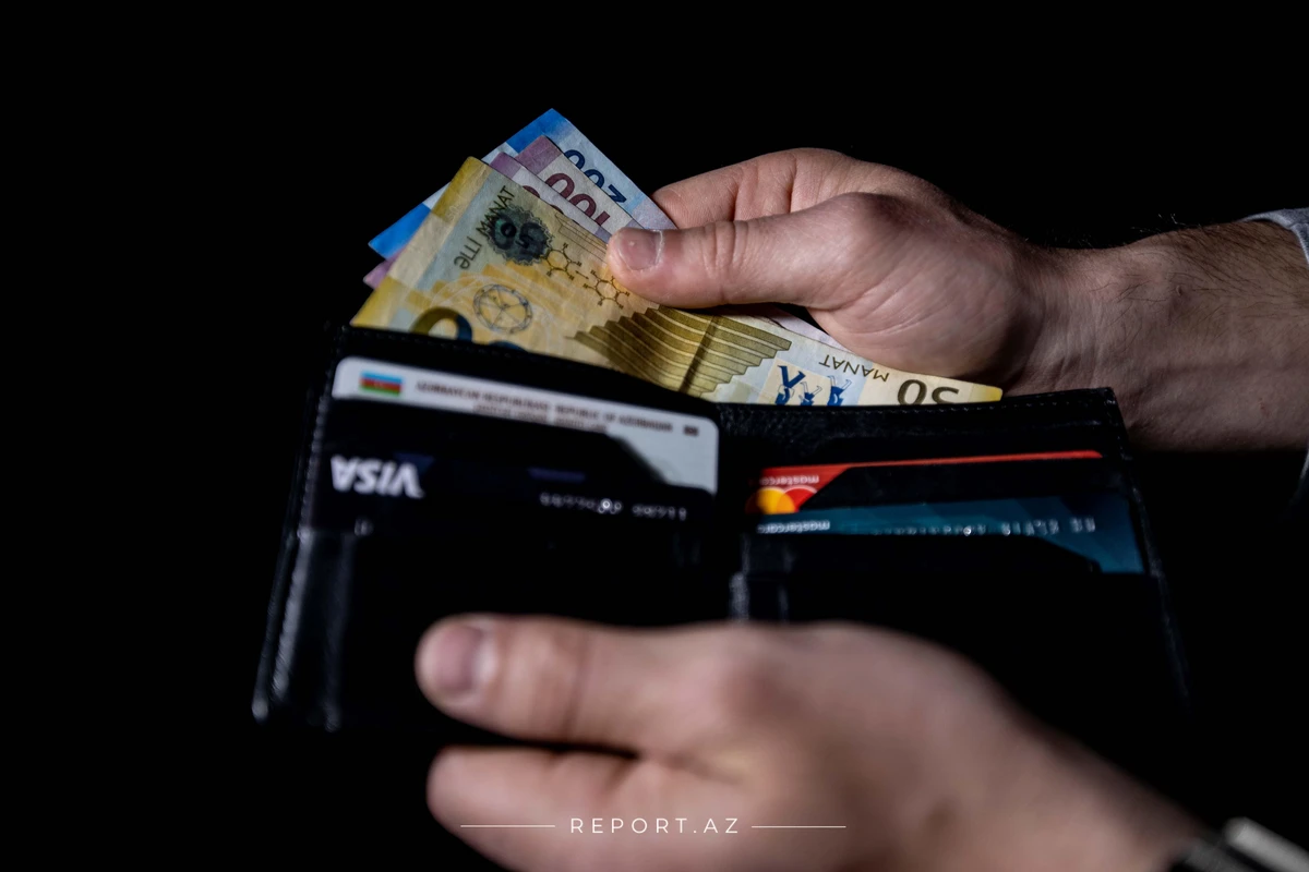 Минобразования: Зарплата некоторых учителей составит 1200-1250 манатов
