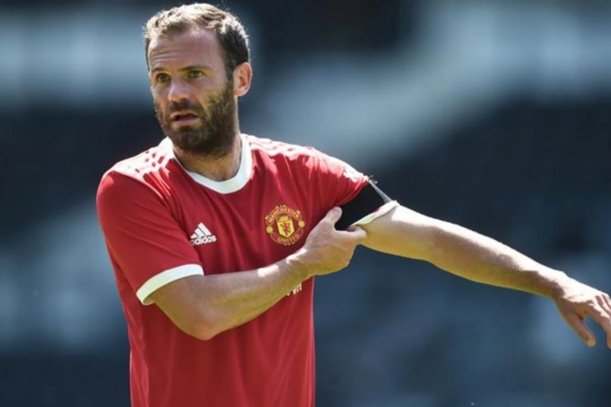 Barselona bu futbolçunu azad agent kimi heyətinə qatmaq istəyir