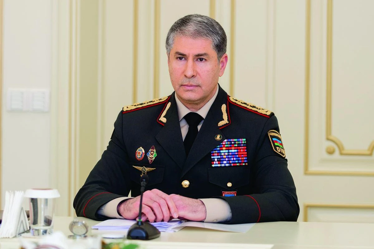 Nazir polis kapitanının vəzifəsini artırdı