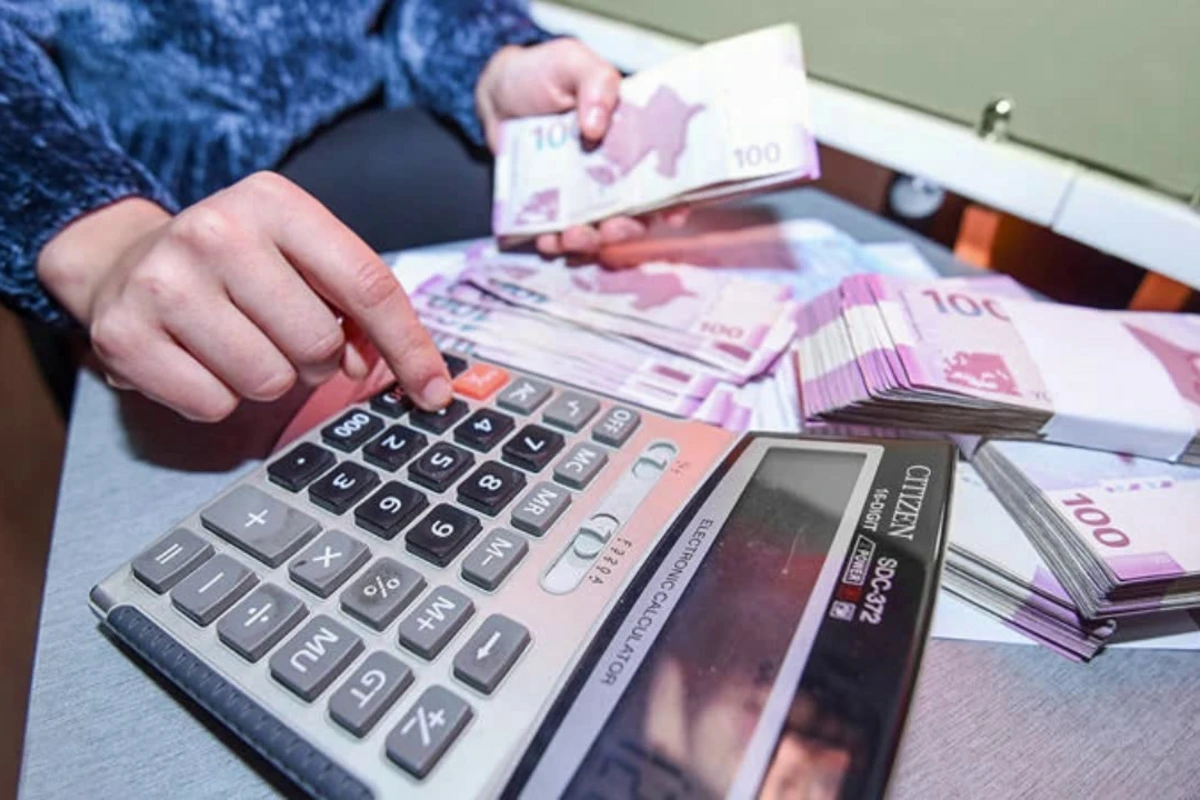 Gələn ildən əmək pensiyasının minimum məbləği 240 manat olacaq Gələn ildən əmək pensiyasının minimum məbləği 240 manat olacaq