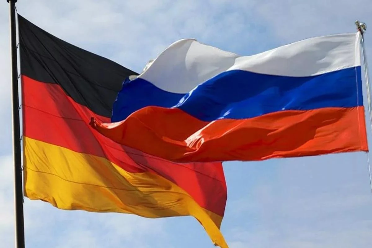 Россия высылает двух немецких дипломатов Россия высылает двух немецких дипломатов