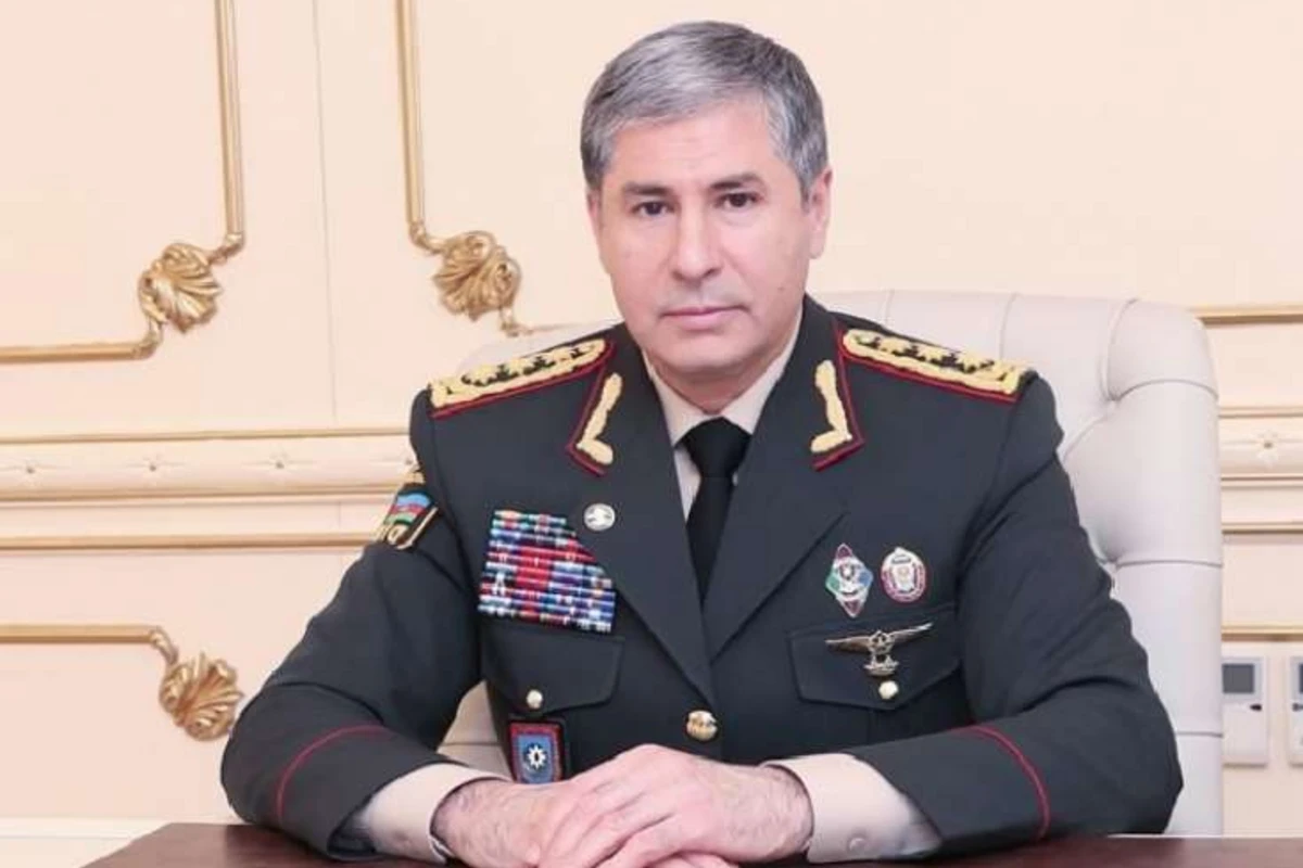 Vilayət Eyvazov polis rəisini nöqsanlara görə işdən çıxardı