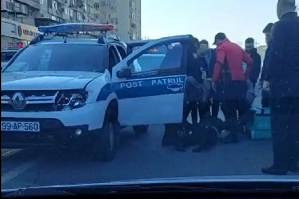 Bakıda Post Patrul maşını motosikletlə toqquşdu - VİDEO