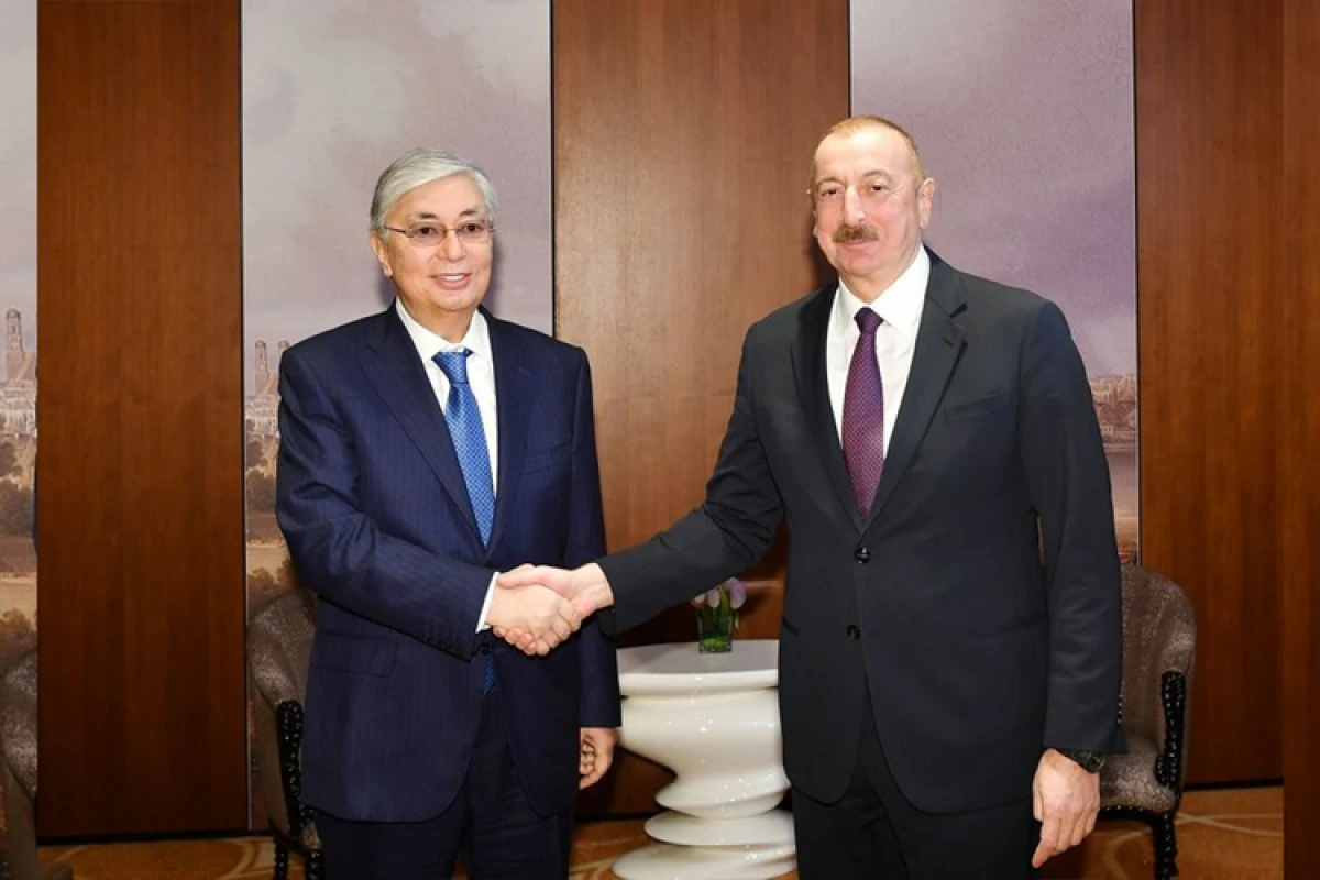 Qazaxıstan Prezidenti Azərbaycan liderini təbrik edib