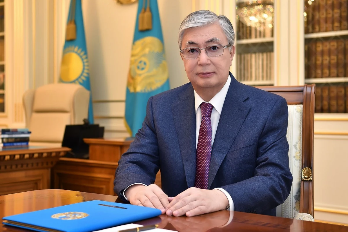 Президент Казахстана поздравил Ильхама Алиева