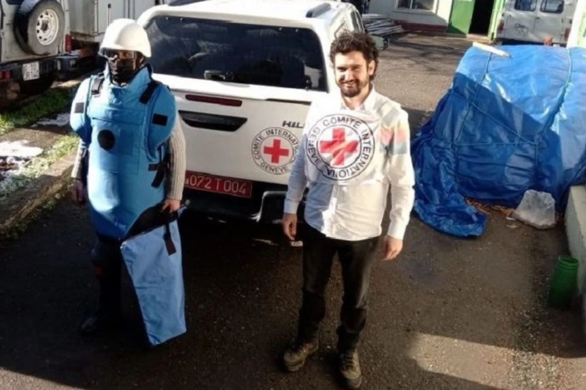 BQXK ANAMA-ya 20 dəst fərdi mühafizə vasitələri ianə edib - FOTO