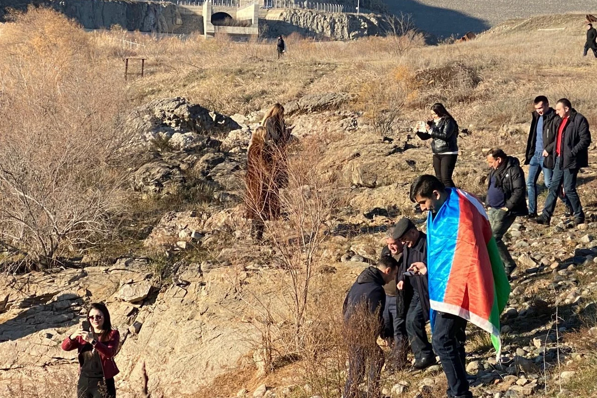 QHT nümayəndələri Xudafərin körpüsündə olub - FOTO