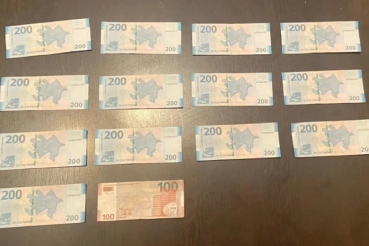 “Mal bazarı”nda saxta pul satan şəxs saxlanıldı - FOTO