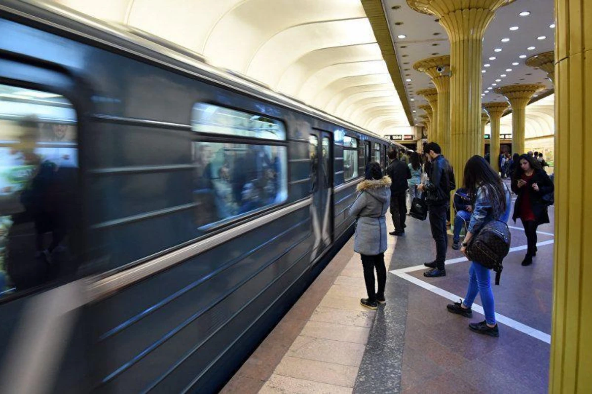 Новшество в бакинском метро - ВИДЕО
