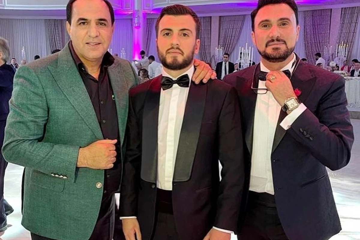 Manaf Ağayev Nadir Qafarzadənin oğlunun toyuna nə qədər pul yazdırıb? - VİDEO Manaf Ağayev Nadir Qafarzadənin oğlunun toyuna nə qədər pul yazdırıb? - VİDEO