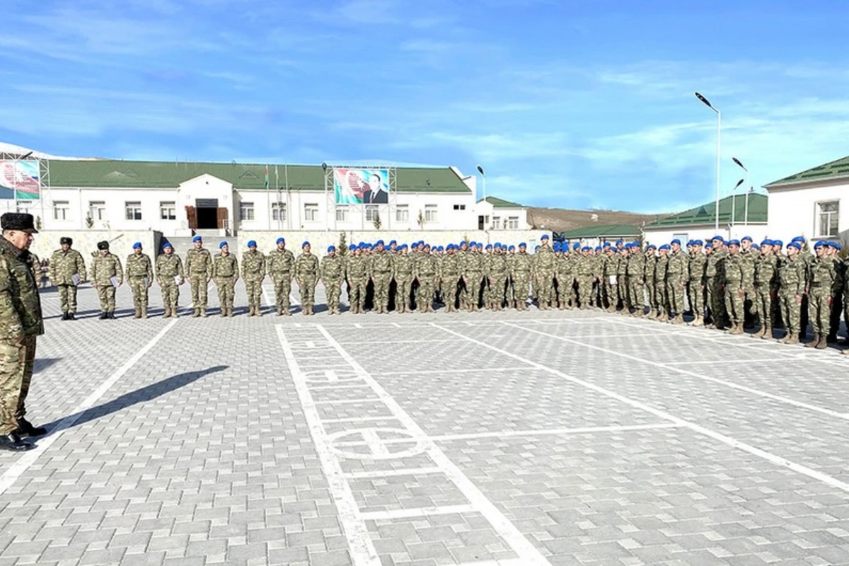 Azərbaycan Ordusunun Baş Qərargah rəisi Quru Qoşunlarında olub, müşavirə keçirib - FOTO