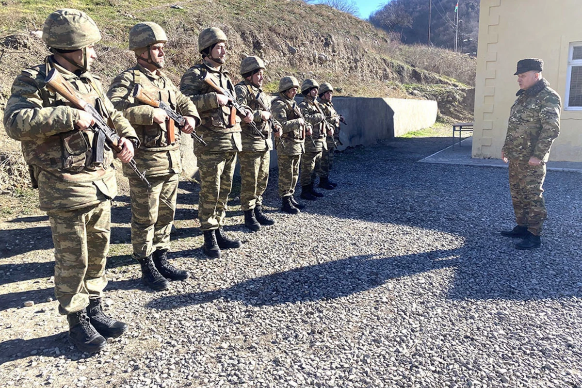 Начальник Генштаба азербайджанской армии посетил военные части в Кяльбаджаре - ФОТО