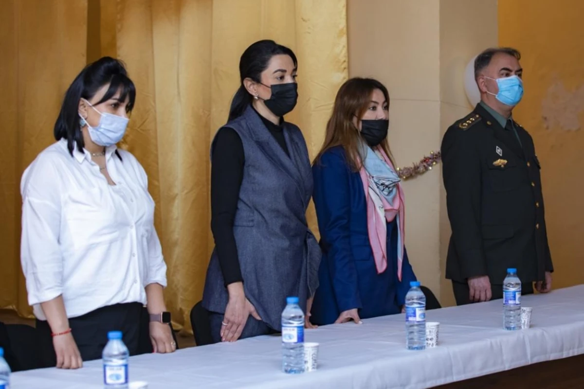 Ombudsman yetkinlik yaşına çatmayan məhkumlarla görüşüb - FOTO