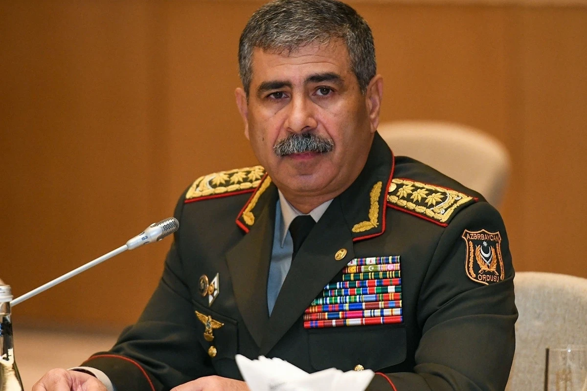 Zakir Həsənov Azərbaycan ordusunu təbrik etdi