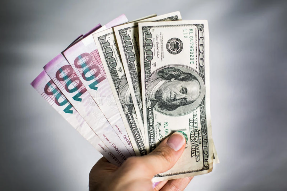 Dollar bahalaşır: Manatın məzənnəsi ilə bağlı GÖZLƏNTİLƏR