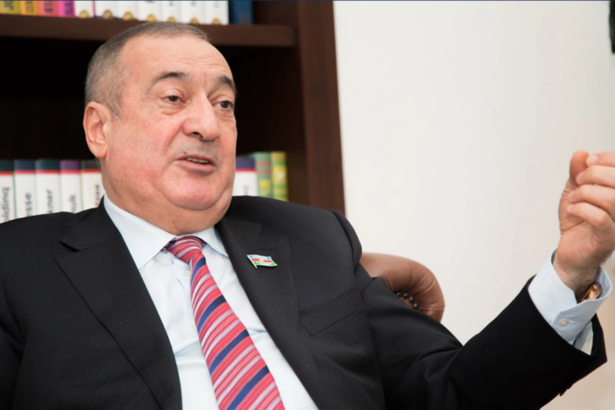 Deputat: “Lazım olmadığı halda 2-3 çörək alırlar, amma istifadə etmirlər”