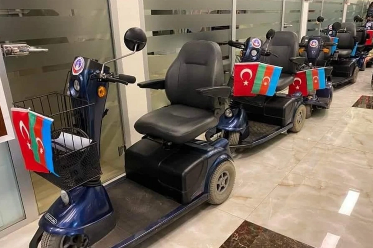 Qazilər üçün 100 ədəd əlil arabaları ölkəmizə gətirilib - FOTO