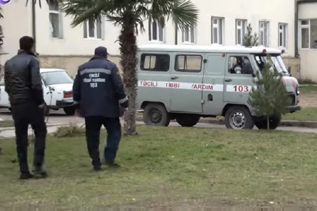 Azərbaycanda qadın ərini yataqda baltalayaraq öldürüb - VİDEO