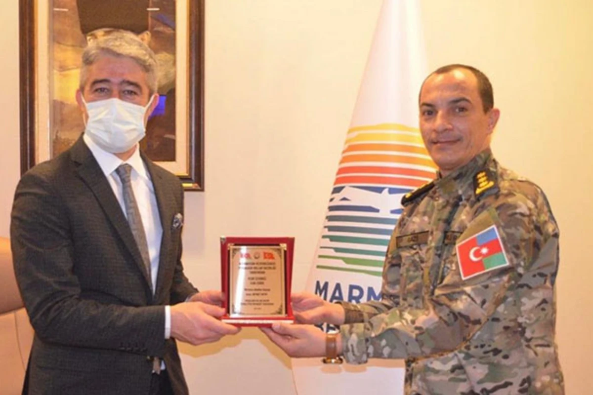 DİN rəsmisi: Saxta FHN polkovnikinə kim salam veribsə, hamısını aldadıb