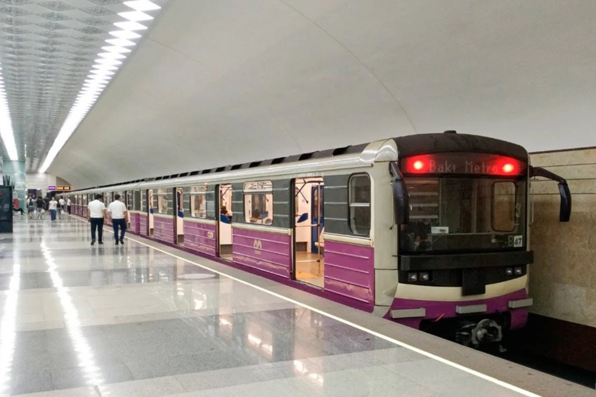 Metrodan istifadə edən sərnişinlərlə bağlı AÇIQLAMA
