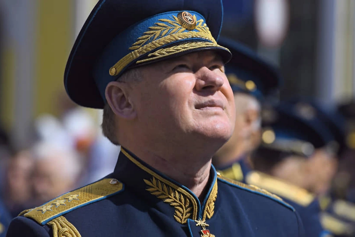 Стало известно, кто возглавил миротворческие силы ОДКБ в Казахстане