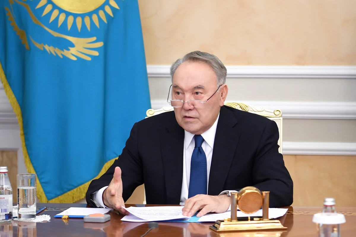 Назарбаев прервал свое молчание и призвал всех сплотиться вокруг Токаева