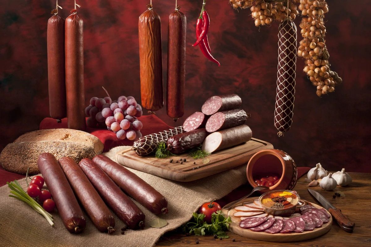Kolbasa ətdən hazırlanırsa, niyə ondan ucuzdur? – MÜSAHİBƏ