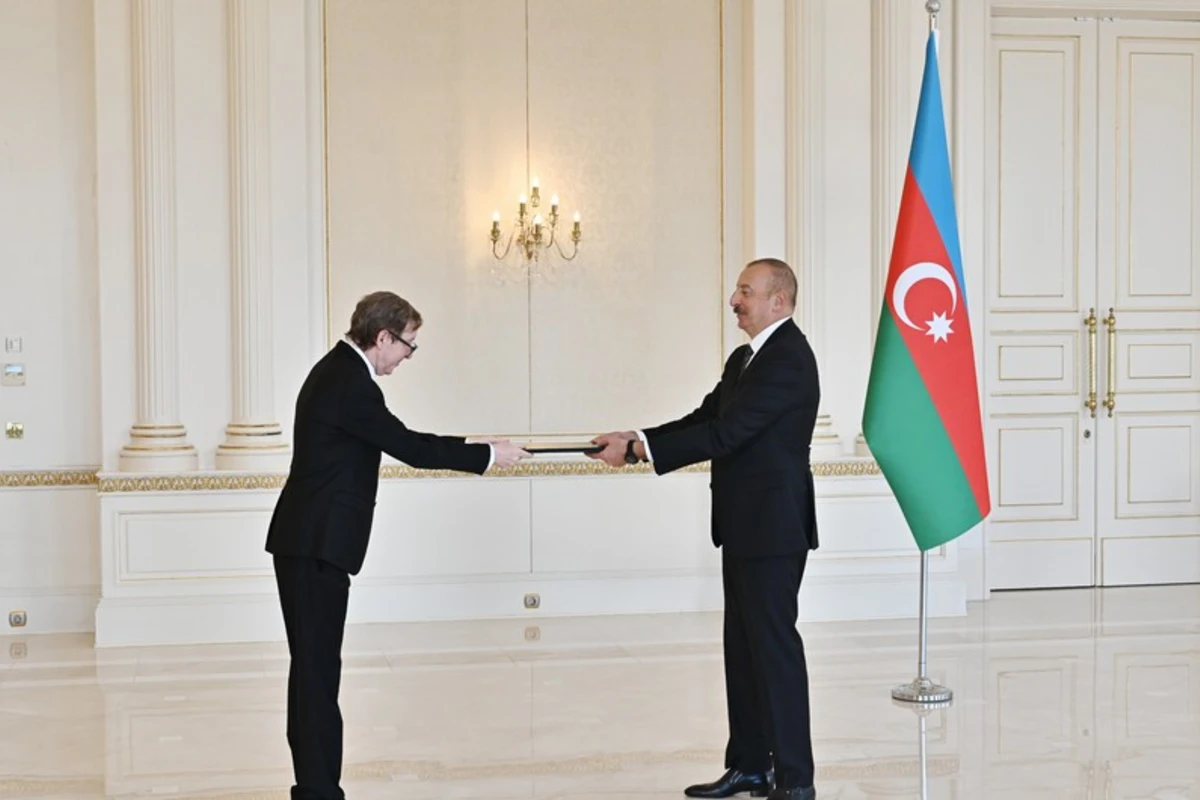 Prezident İlham Əliyev Əlcəzairin yeni səfirinin etimadnaməsini qəbul edib - YENİLƏNİB