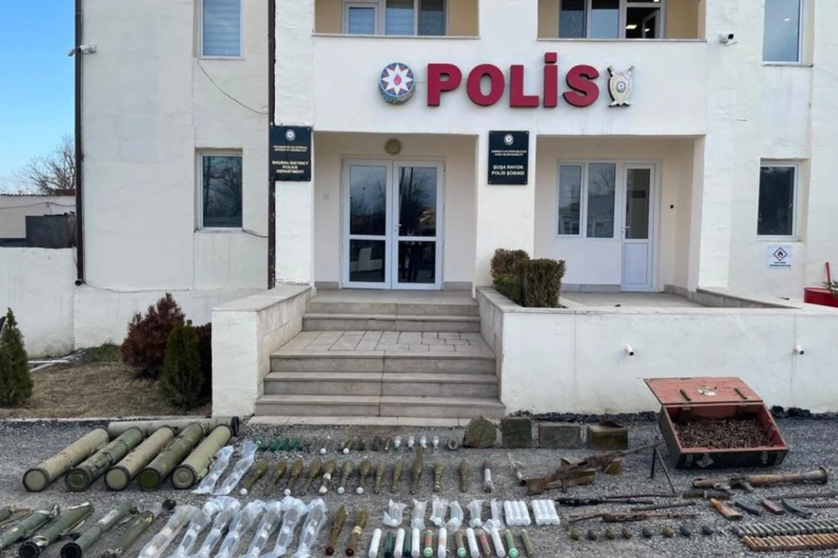 Şuşada silah-sursat aşkarlanıb Şuşada silah-sursat aşkarlanıb