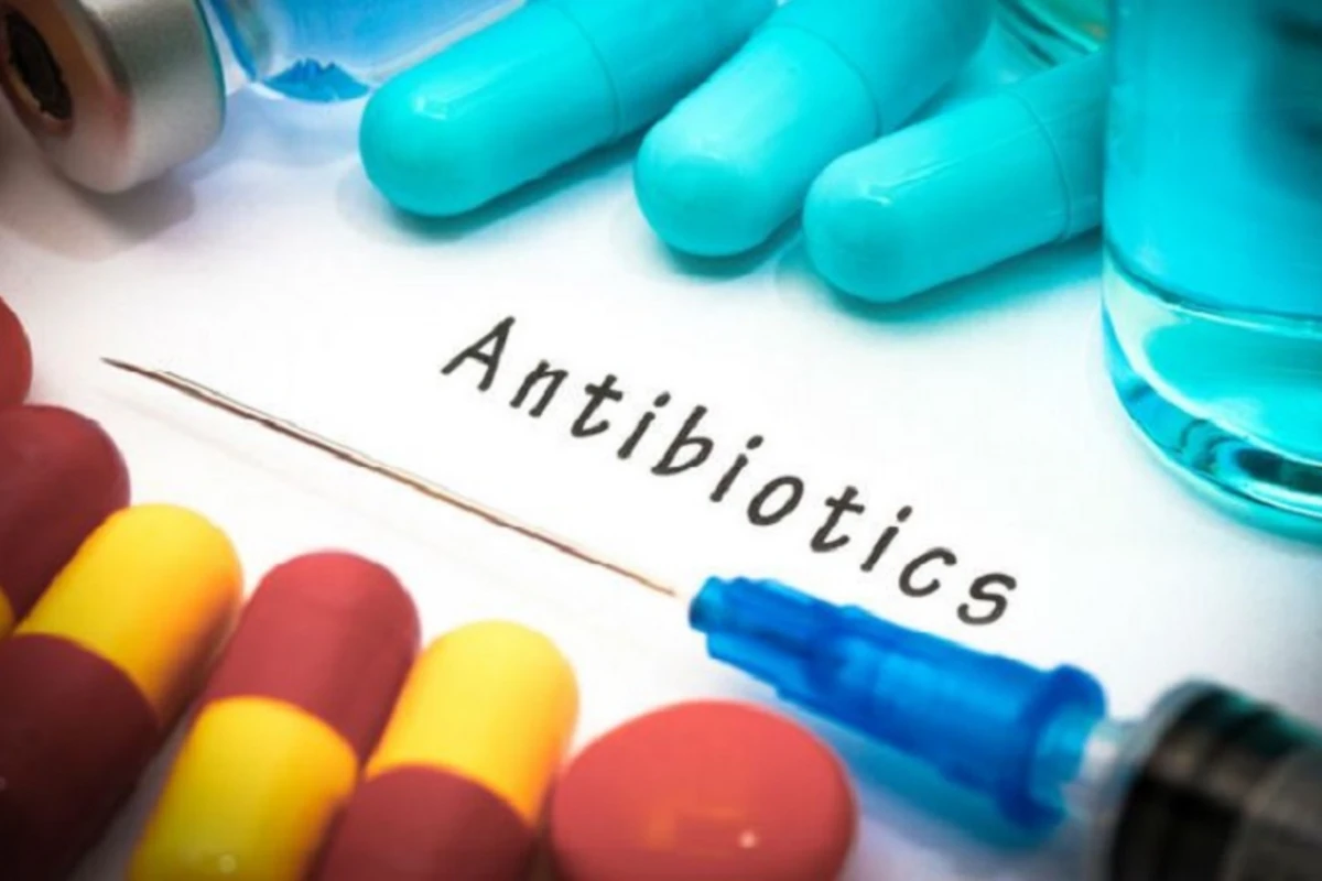 Virus mənşəli xəstəliklərdə antibiotik istifadəsi nə dərəcədə düzgündür? - AÇIQLAMA