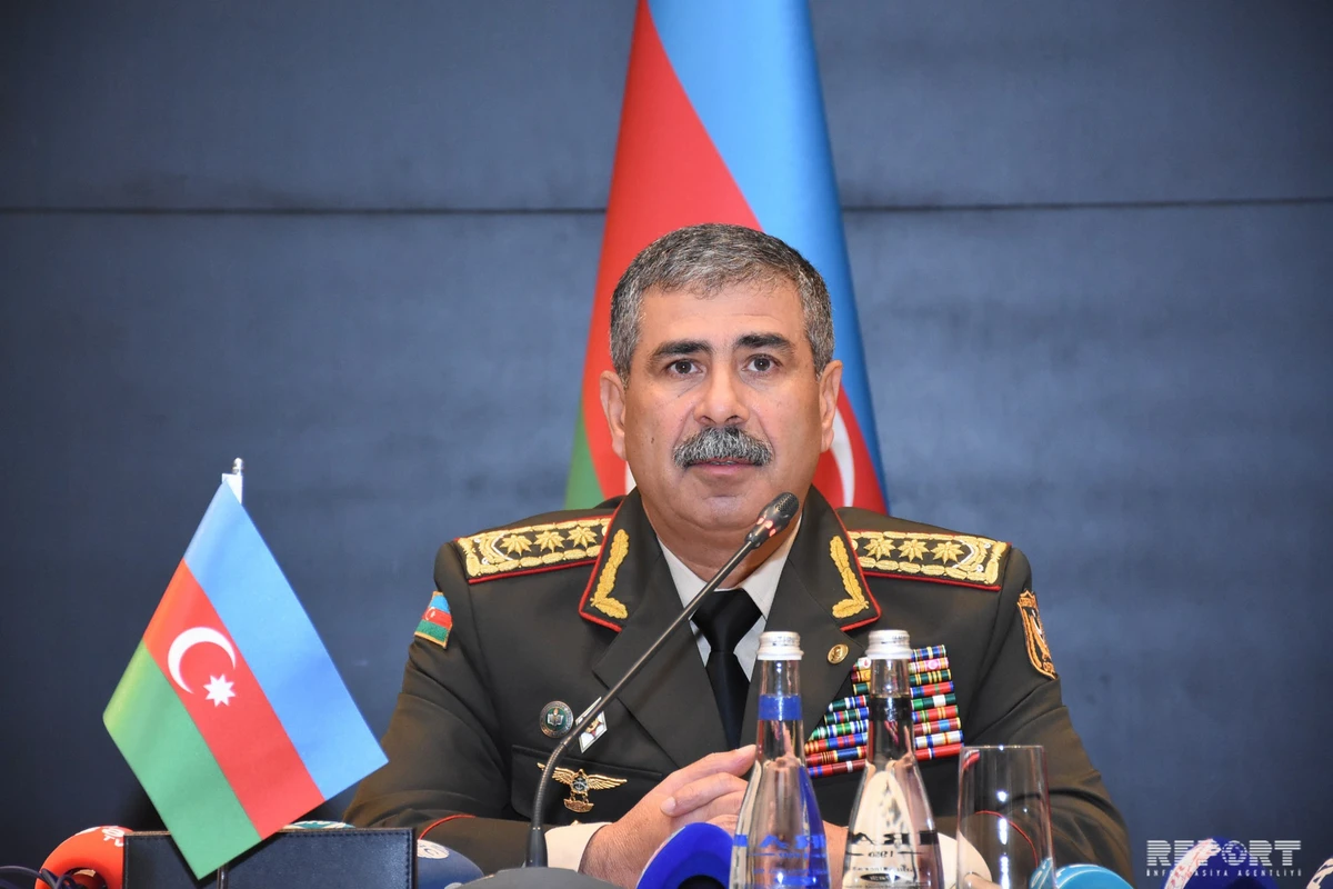 Закир Гасанов встретился с личным составом Высшего военного училища - ВИДЕО