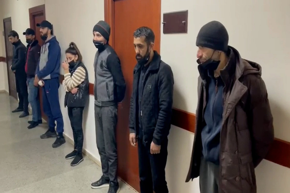 Abşeronda narkotik satan 8 nəfər tutulub, aralarında qadın da var - VİDEO