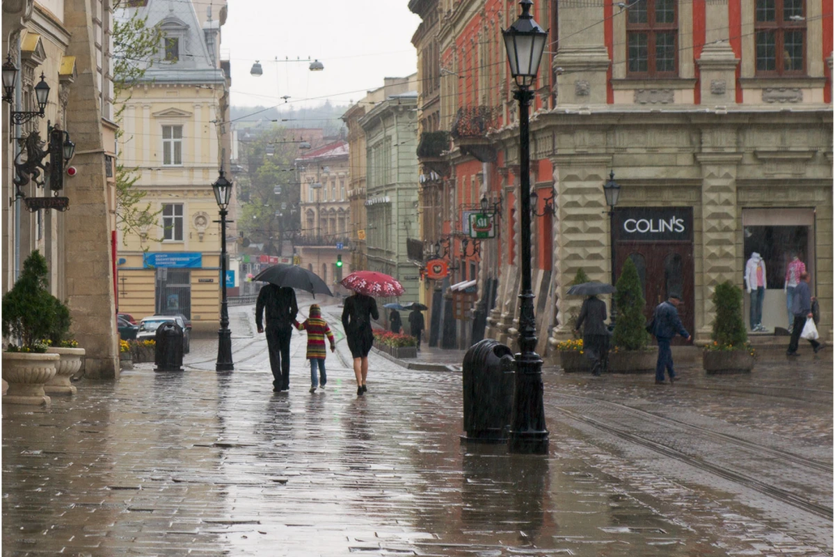 Стало известно, как долго сохранится нестабильная погода
