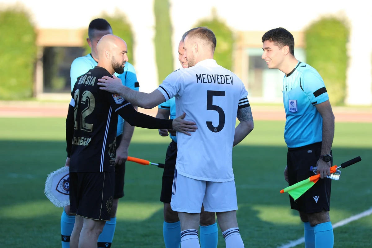 Qarabağın ilk yoxlama matçında qol qeydə alınmadı - FOTO Qarabağın ilk yoxlama matçında qol qeydə alınmadı - FOTO