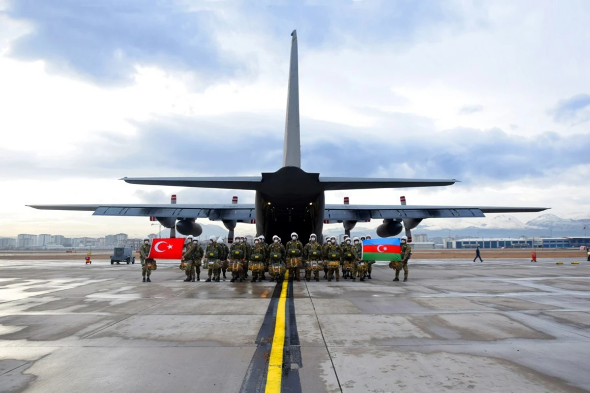 Hərbçilərimizin Türkiyədəki təlimlərindən görüntülər - FOTO