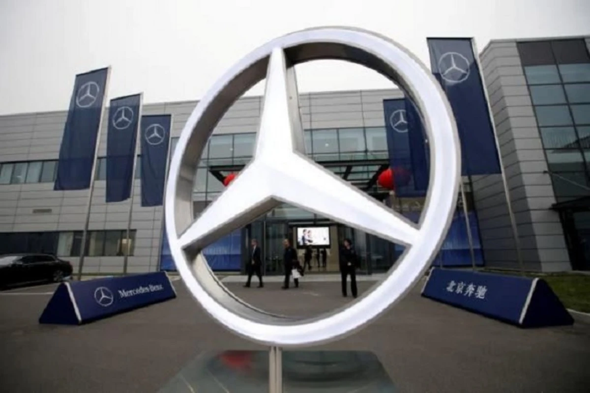 Mercedes mindən çox avtomobili geri çağırır
