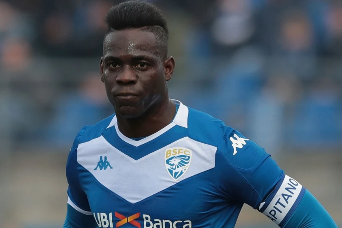 Balotelli geri qayıdır